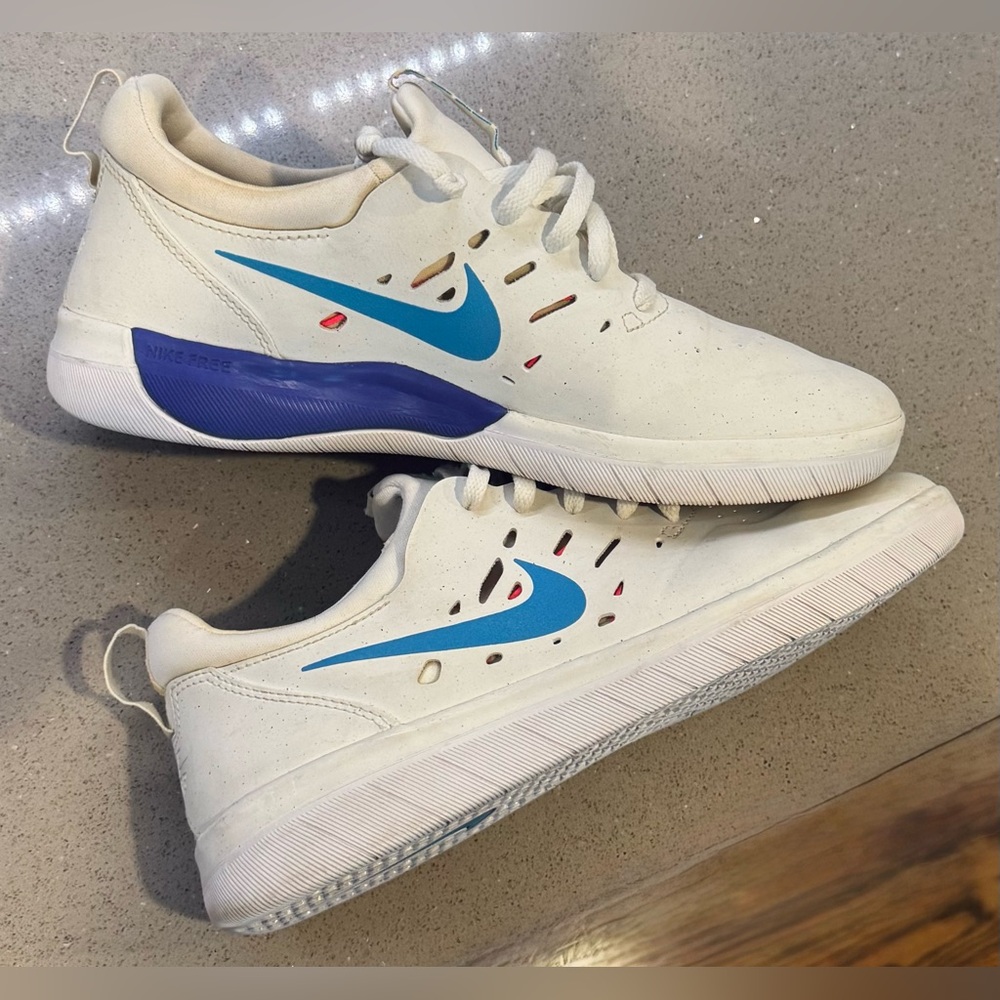 NIKE SB NYJAH FREE 'SUMMIT WHITE/LIGHT BLUE FURY' MEN'S SIZE 6